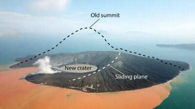 Penampakan laut Krakatau surut yang viral di media sosial